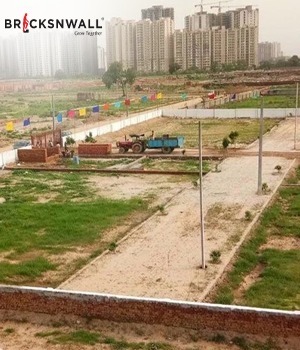 5 Reasons to Invest in a Residential Plot in Noida